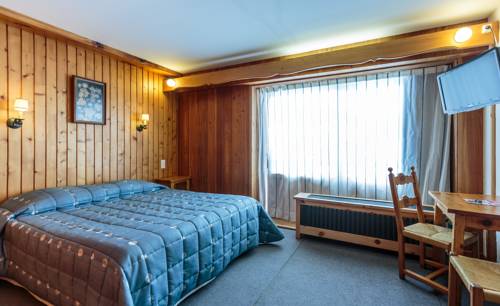 Imagen de la habitación del Hotel Le Relais Du Petit Saint Bernard. Foto 9