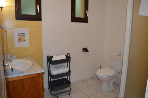 Imagen de la habitación del Hotel Le Relais Du Touron. Foto 8