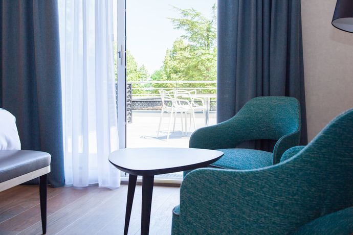 Imagen de la habitación del Hotel Le Relais Saint Jacques, Coings. Foto 5