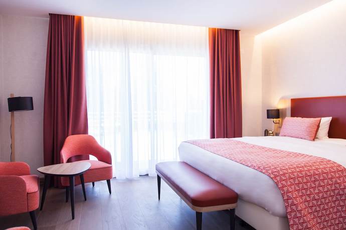 Imagen de la habitación del Hotel Le Relais Saint Jacques, Coings. Foto 15