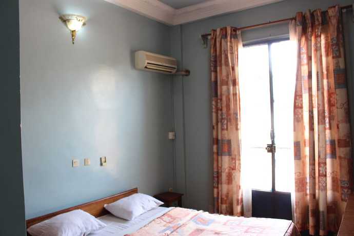 Imagen de la habitación del Hotel Le Relais Saint Jacques, Yaound&eacute;. Foto 9