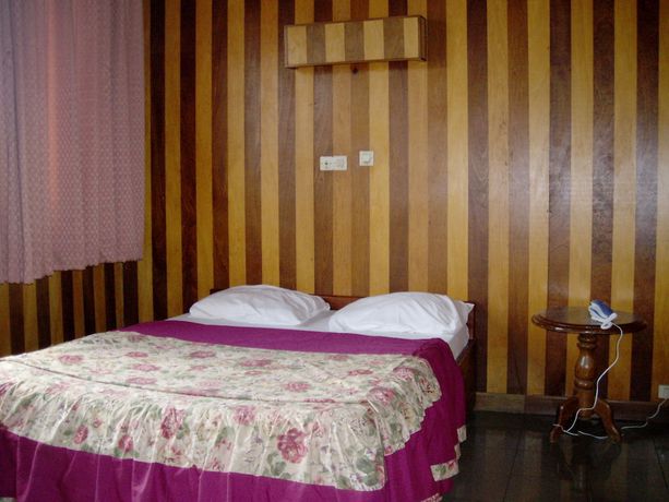 Imagen de la habitación del Hotel Le Relais Saint Jacques, Yaound&eacute;. Foto 19