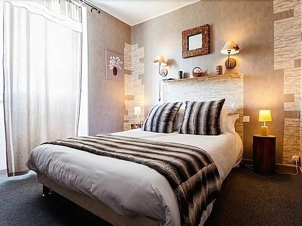 Imagen de la habitación del Hotel Le Relais Sarrasin. Foto 10