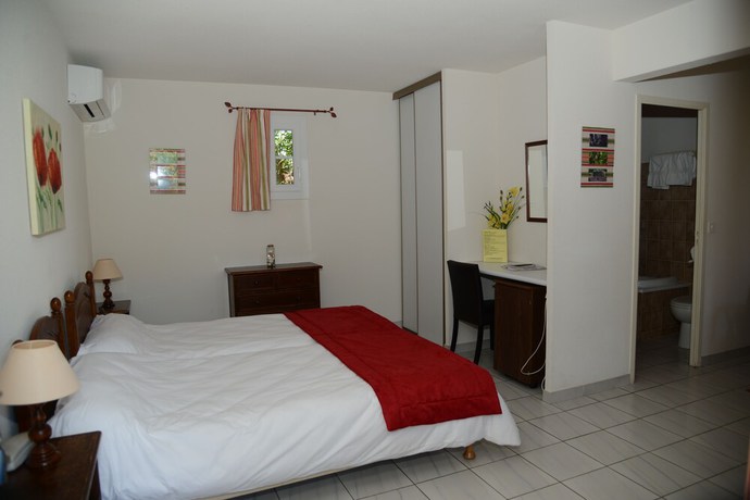 Imagen de la habitación del Hotel Le Relais du Val d\'Orbieu. Foto 2