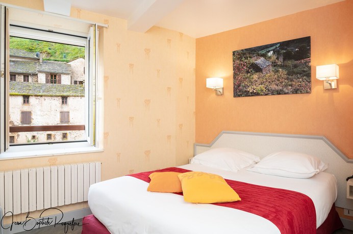 Imagen de la habitación del Hotel Le Relays du Chasteau. Foto 17