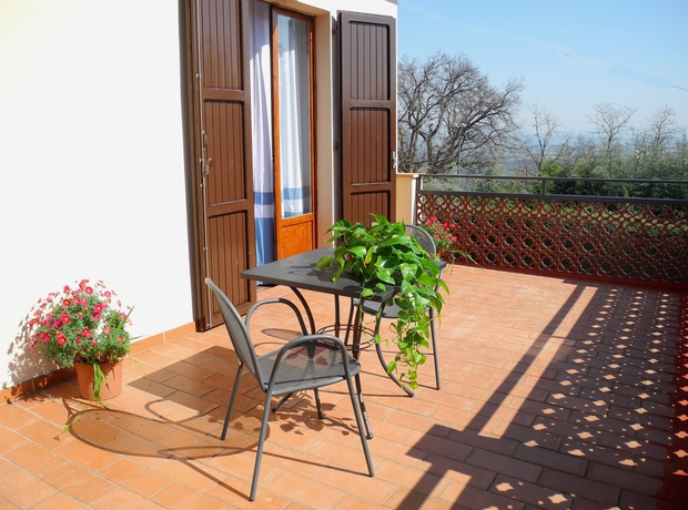 Imagen de la habitación del Hotel Le Renaie. Foto 6