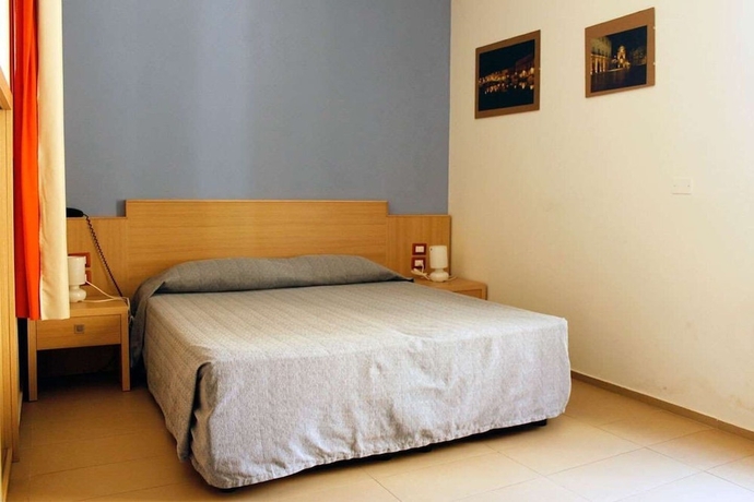 Imagen de la habitación del Hotel Le Residenze Archimede. Foto 12