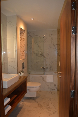 Imagen de la habitación del Hotel Le Rhul. Foto 8