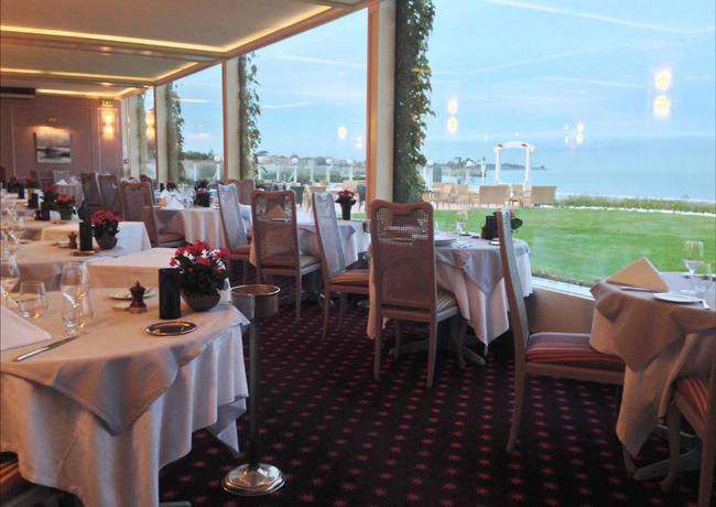 Imagen del bar/restaurante del Hotel Le Richelieu, La Flotte. Foto 3