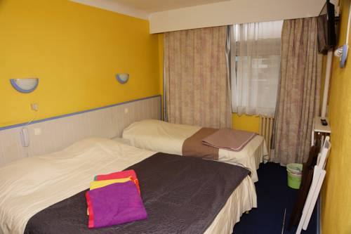 Imagen de la habitación del Hotel Le Richelieu, Le Boulou. Foto 4