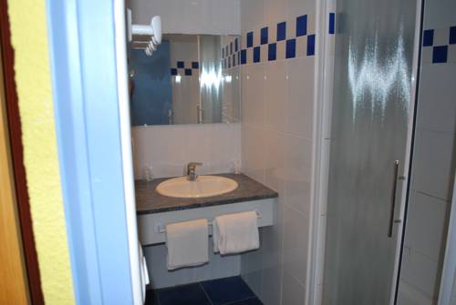 Imagen de la habitación del Hotel Le Richelieu, Le Boulou. Foto 14