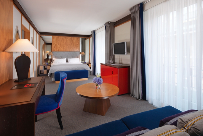 Imagen de la habitación del Hotel Le Richemond. Foto 6