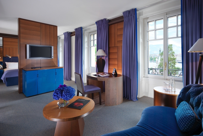 Imagen de la habitación del Hotel Le Richemond. Foto 12