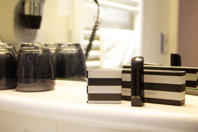 Imagen de la habitación del Hotel Le Richemont. Foto 5