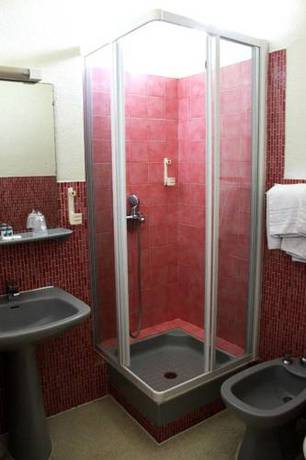 Imagen de la habitación del Hotel Le Richiardi. Foto 9