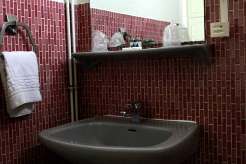 Imagen de la habitación del Hotel Le Richiardi. Foto 10