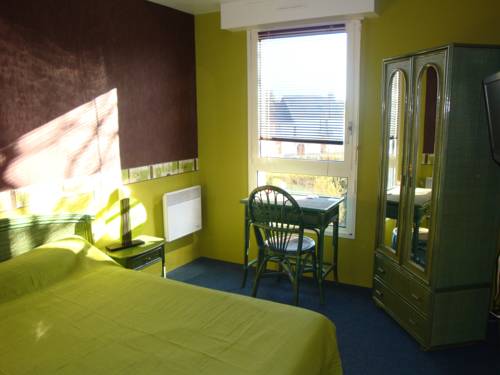 Imagen de la habitación del Hotel Le Ricordeau. Foto 2