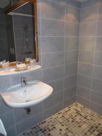 Imagen de la habitación del Hotel Le Riquewihr. Foto 6