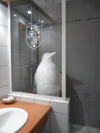 Imagen de la habitación del Hotel Le Riquewihr. Foto 9