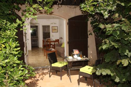 Imagen de la habitación del Hotel Le Rivage, MANDELIEU-LA-NAPOULE. Foto 3
