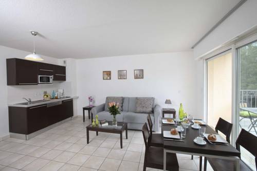 Imagen de la habitación del Hotel Le Rivage, MANDELIEU-LA-NAPOULE. Foto 8