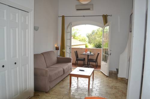 Imagen de la habitación del Hotel Le Rivage, MANDELIEU-LA-NAPOULE. Foto 10