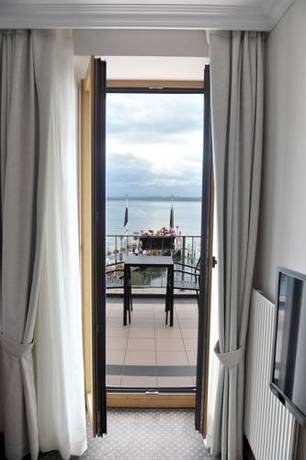 Imagen de la habitación del Hotel Le Rive. Foto 8