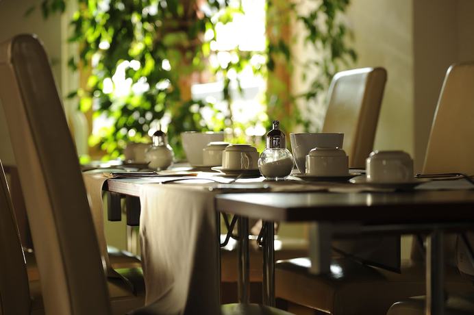 Imagen del bar/restaurante del Hotel Le Rive Sud. Foto 10