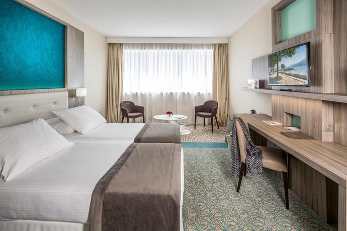 Imagen de la habitación del Hotel Le Riviera, AIX LES BAINS. Foto 4
