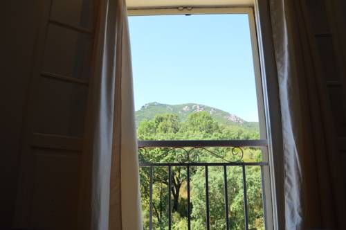 Imagen de la habitación del Hotel Le Riviera, Alata. Foto 12