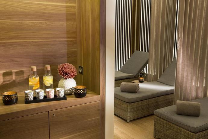 Imagen de los interiores del Hotel Le Riviera. Foto 9