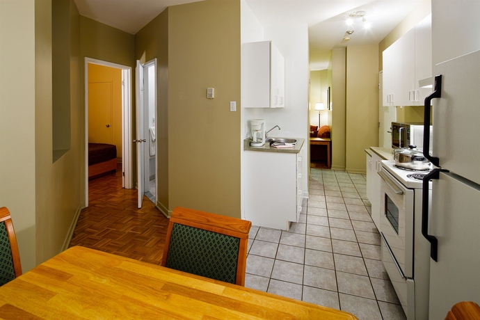 Imagen de la habitación del Hotel Le Roberval. Foto 4