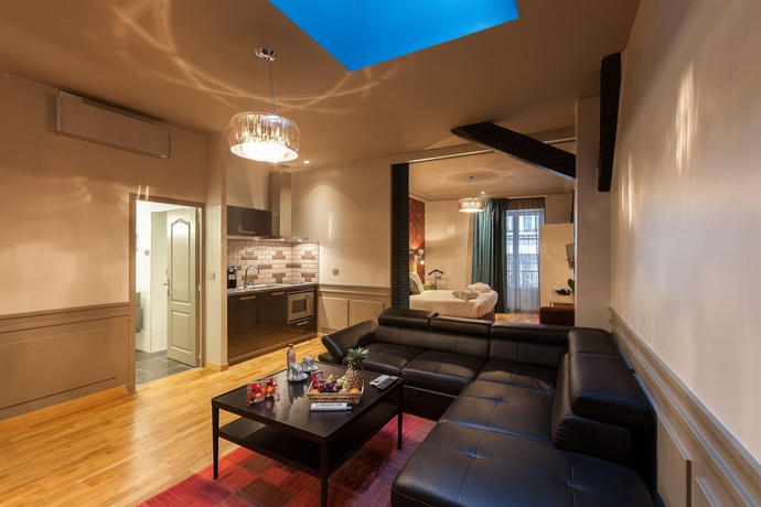 Imagen de los interiores del Hotel Le Robinet d'Or. Foto 15