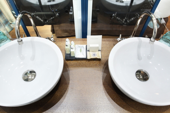 Imagen de la habitación del Hotel Le Robinet d'Or. Foto 13