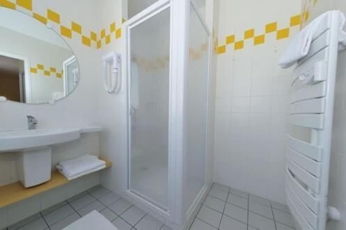Imagen de la habitación del Hotel Le Robinson. Foto 12