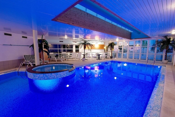 Imagen de la piscina del Hotel Le Robinson. Foto 15