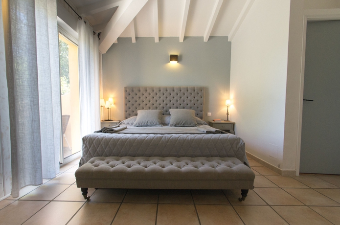 Imagen de la habitación del Hotel Le Roc E Fiori. Foto 5