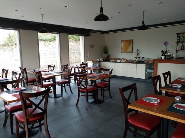 Imagen del bar/restaurante del Hotel Le Rocher Des Marais. Foto 4