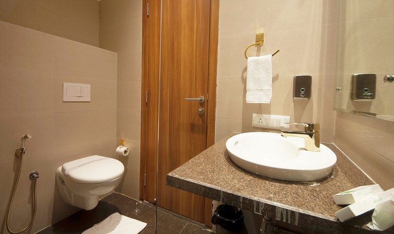 Imagen de la habitación del Hotel Le Roi Haridwar @ Har Ki Pauri Road. Foto 8