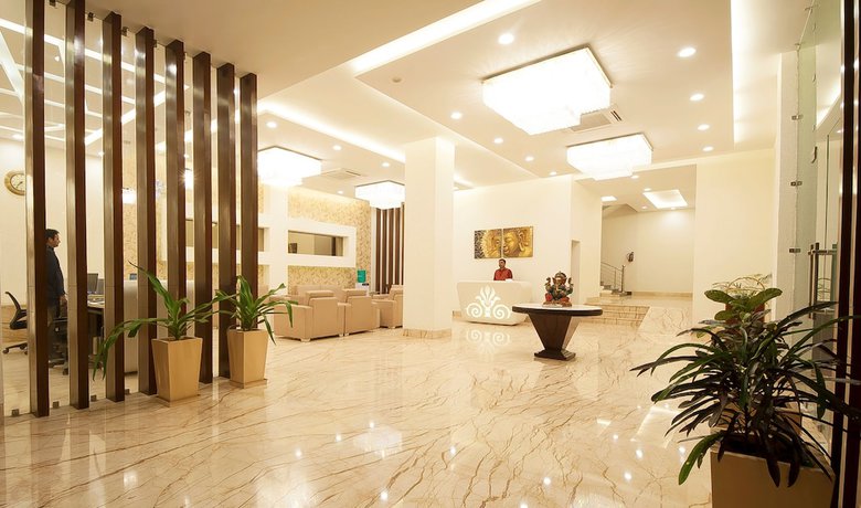Imagen de los interiores del Hotel Le Roi Haridwar @ Har Ki Pauri Road. Foto 15
