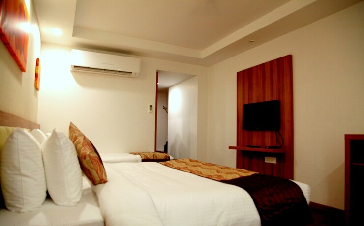 Imagen de la habitación del Hotel Le Roi Jammu. Foto 22