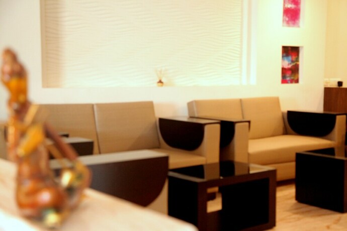 Imagen de los interiores del Hotel Le Roi Jammu. Foto 35