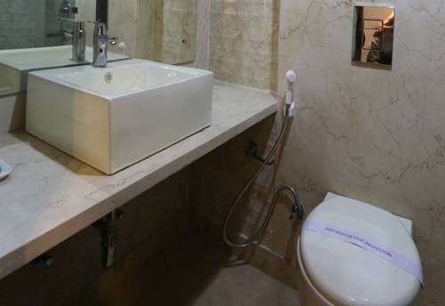 Imagen de la habitación del Hotel Le Roi Udaipur. Foto 3