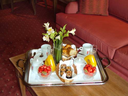 Imagen de la habitación del Hotel Le Roma. Foto 4