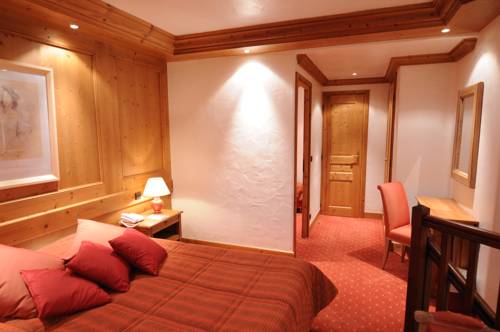 Imagen de la habitación del Hotel Le Roma. Foto 7