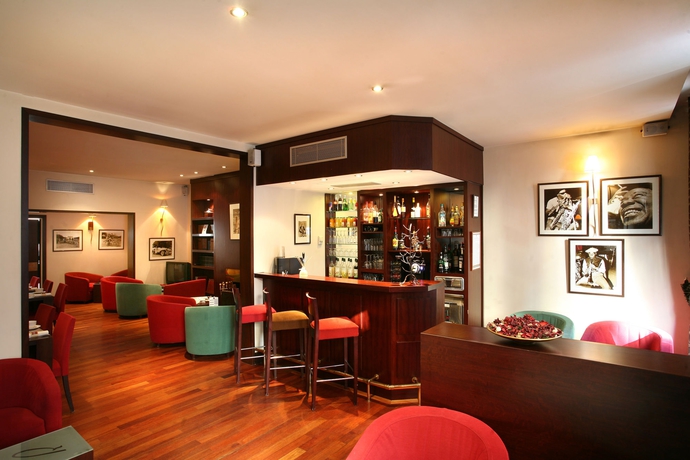 Imagen de los interiores del Hotel Le Roosevelt. Foto 13