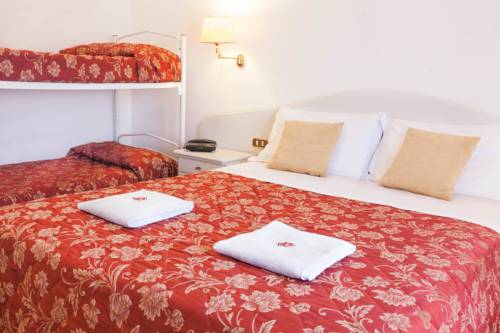 Imagen de la habitación del Hotel Le Rotonde. Foto 10