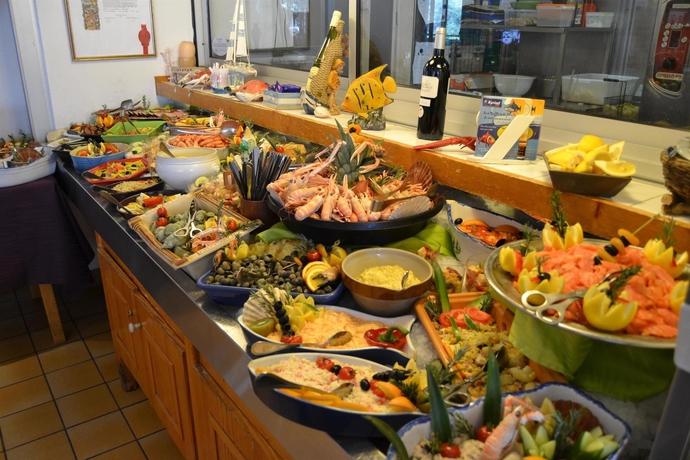 Imagen del bar/restaurante del Hotel Le Roxane. Foto 3