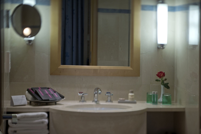 Imagen de la habitación del Hotel Le Royal - Beirut. Foto 9