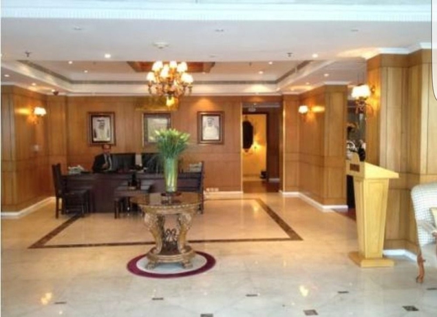 Imagen de los interiores del Hotel Le Royal Express. Foto 6